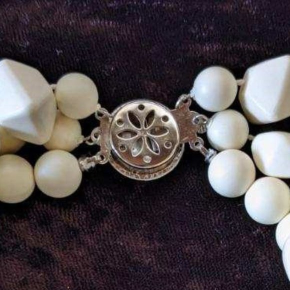 Perfect Summer Beads Exc Vintage Plastic 3-Strand Necklace Bracelet JUST FOR FUN - Picture 9 of 16